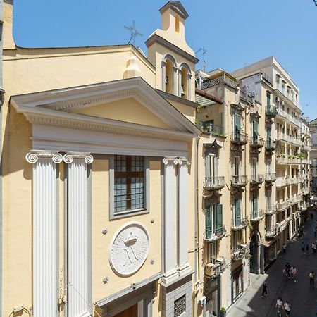 Aristocrat Chiaia Bridge Apartment Naples Exterior photo