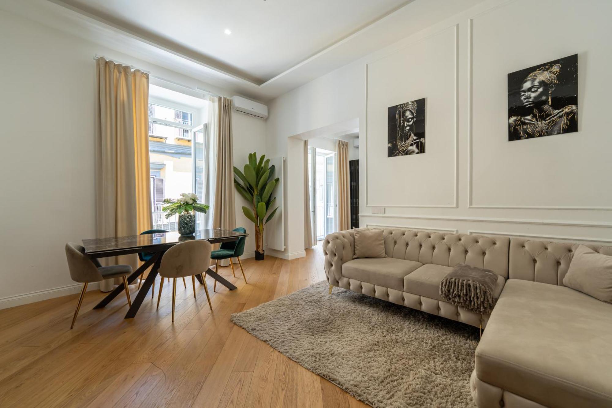 Aristocrat Chiaia Bridge Apartment Naples Exterior photo